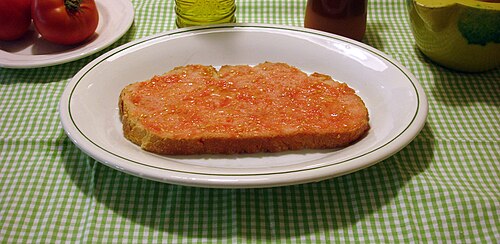 Bread rubbed with tomato and olive oil, a Catalan staple